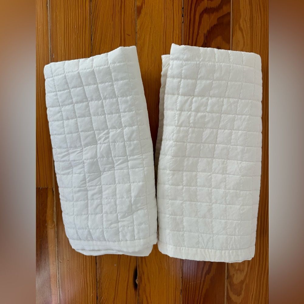 Ann Gish Pillowshams